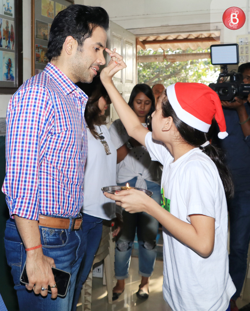 Tusshar Kapoor Christmas celebration