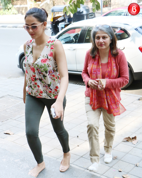 Mira Kapoor is spotted with her mom Bela Rajput