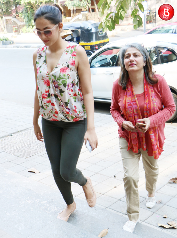 Mira Kapoor is spotted with her mom Bela Rajput