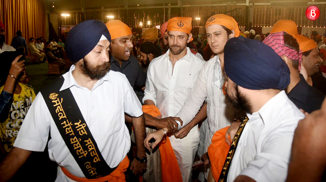 Hrithik Roshan honoured by Sikh community