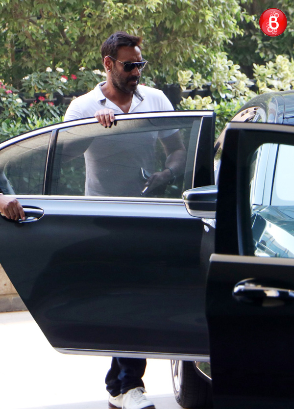 Ajay Devgn, Kajol with family spotted pictures