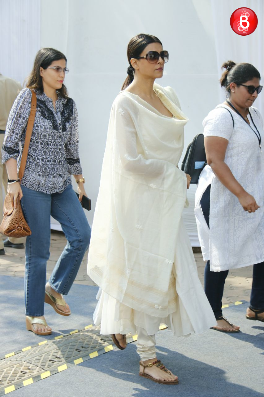 Aishwarya Rai Bachchan and Sushmita Sen pay last respects to Sridevi