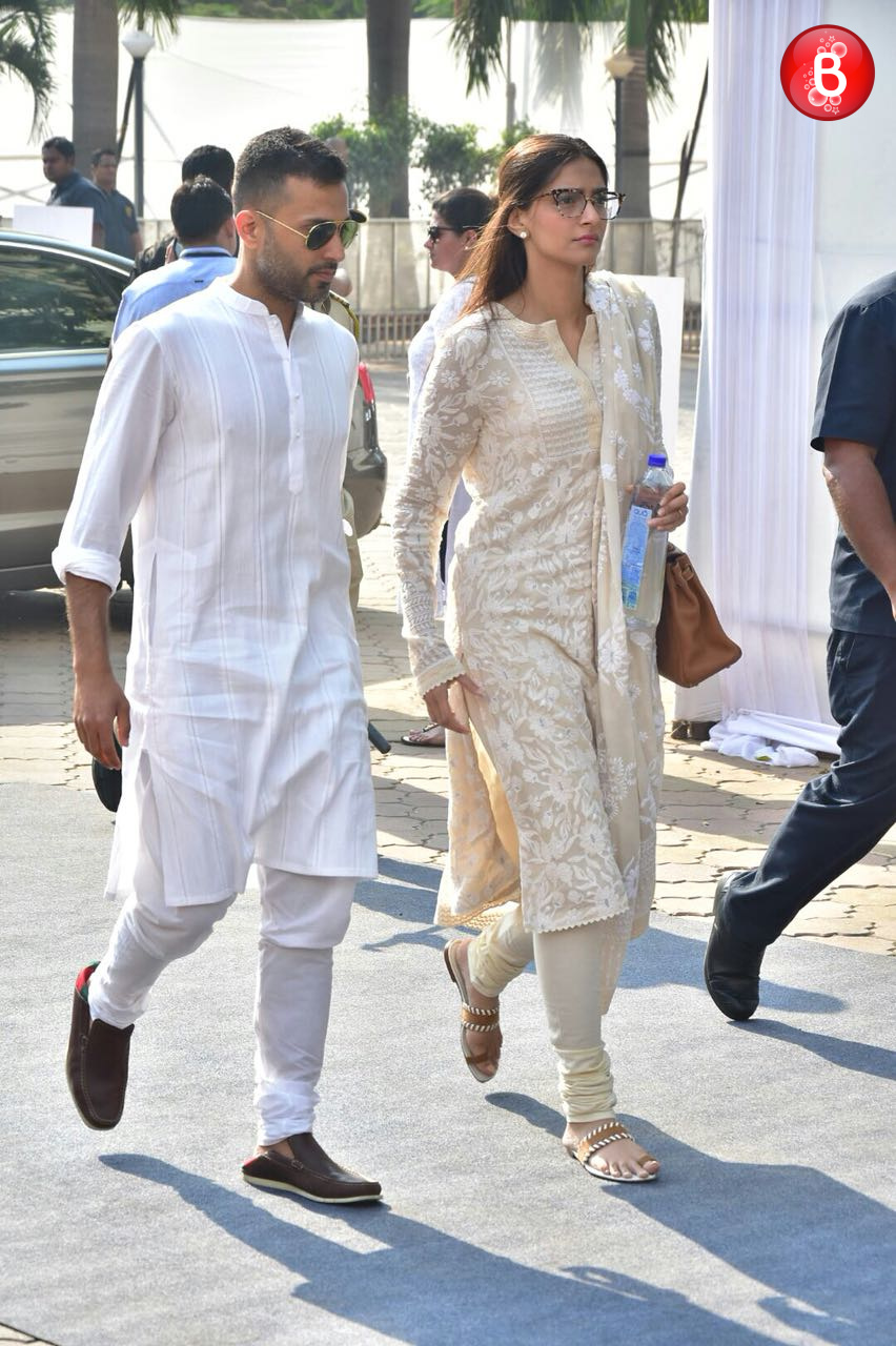 Sonam Kapoor and Anand Ahuja at Sridevi last rites