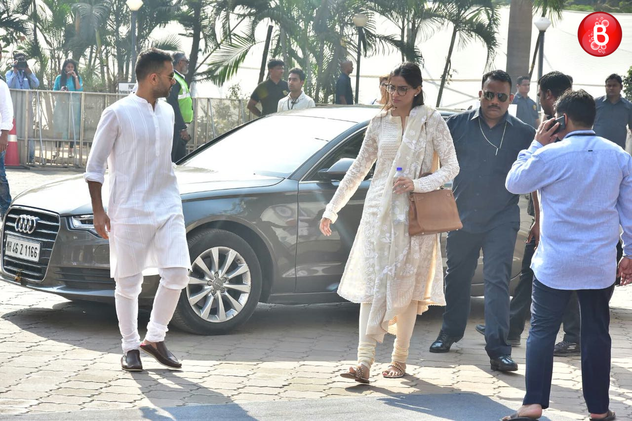 Sonam Kapoor and Anand Ahuja at Sridevi last rites