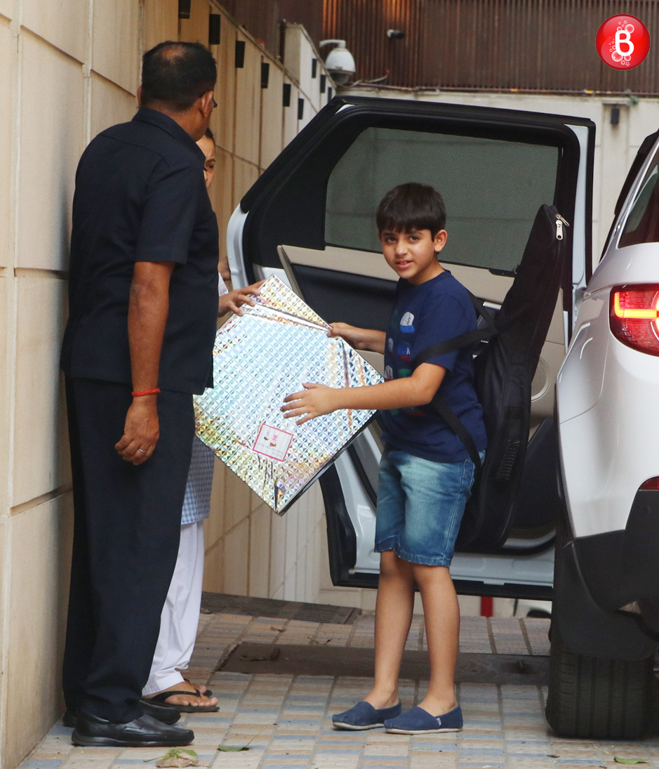 SRK and B-Town star kids at a birthday bash