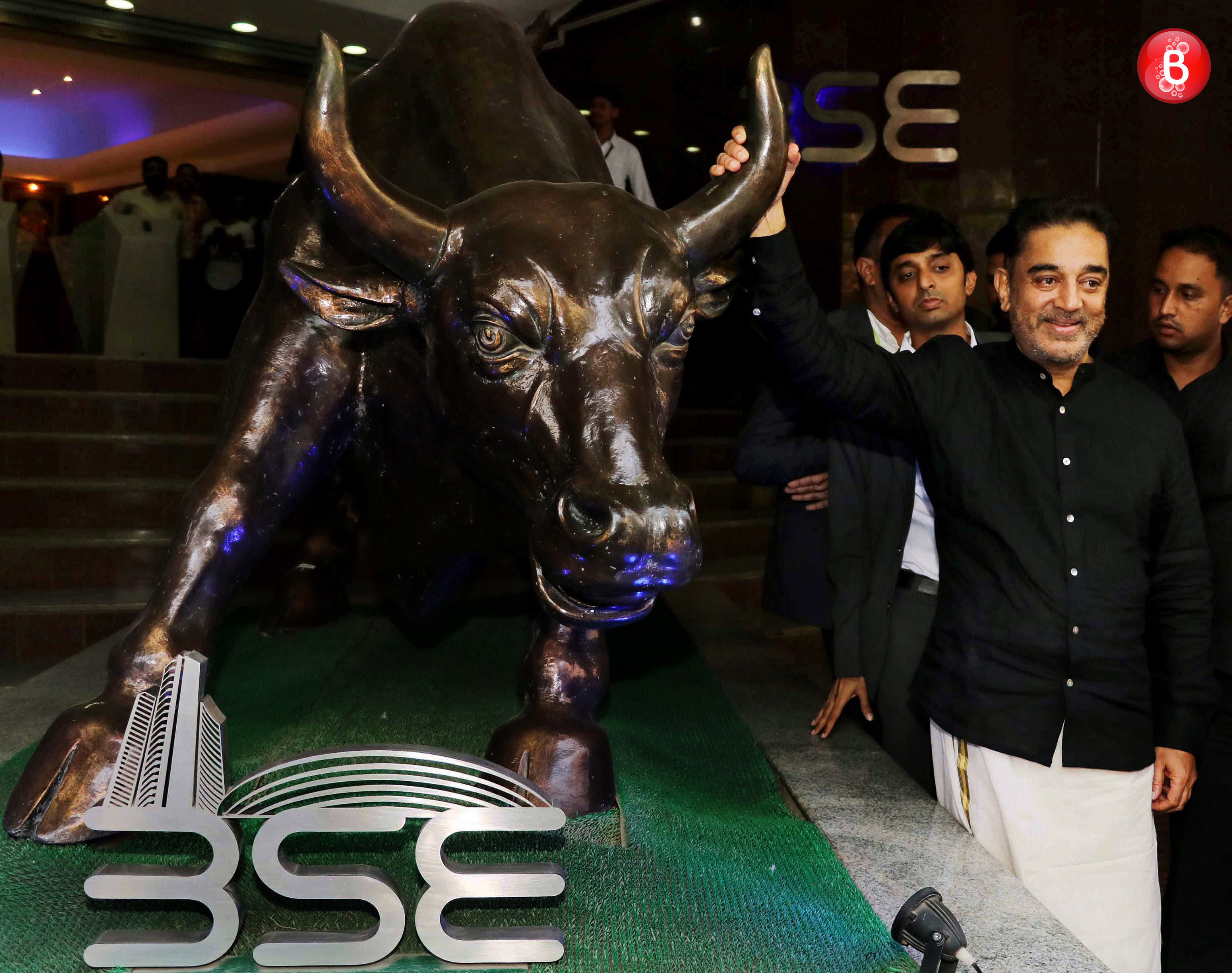 kamal hassan’s pictures at bombay stock exchange
