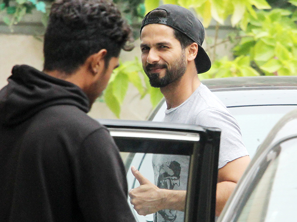 Shahid Kapoor’s pictures outside his gym