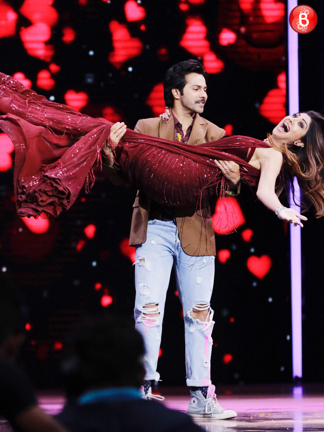 Varun Dhawan and Shilpa Shetty, Super Dancer pictures