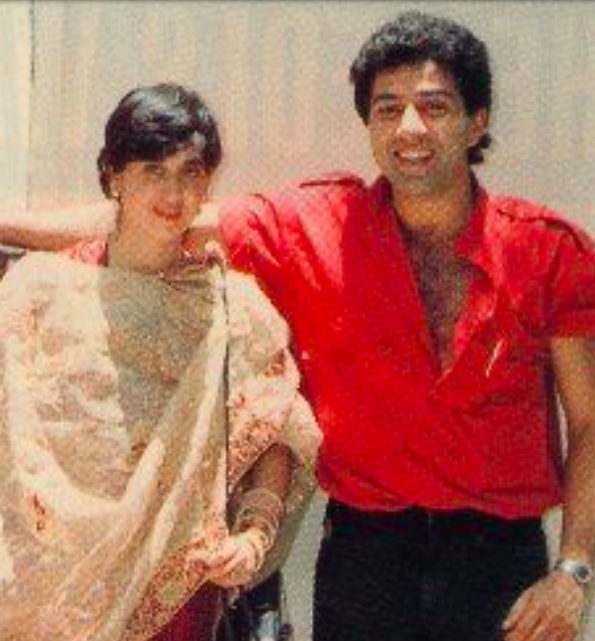Actor Sunny Deol tied the knot with Lynda from the United Kingdom, name changed to Pooja Deol. His wedding was a low-key affair and nobody knew they were married until the pictures were released online. They have two sons named Karan and Rajvir. His wife comes from a writing background and has consciously stayed away from the limelight.