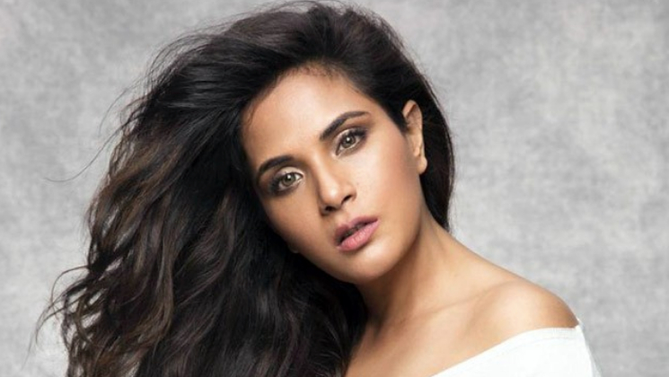 Richa Chadha gets threatened, Farhan Akhtar comes out in support