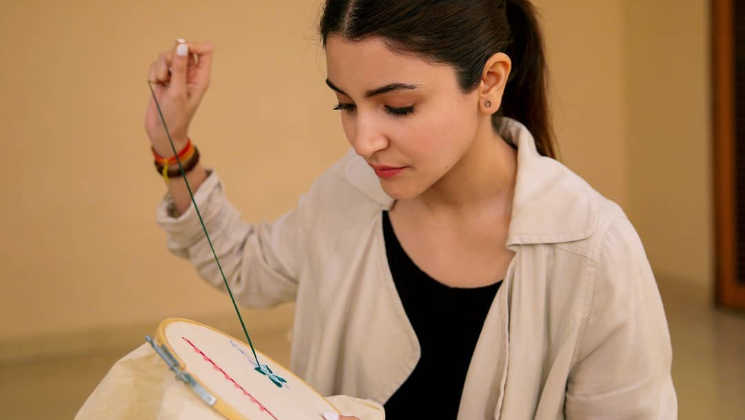 anushka sui dhaaga embroidery video