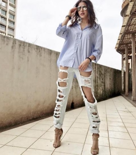bollywood actresses ripped jeans