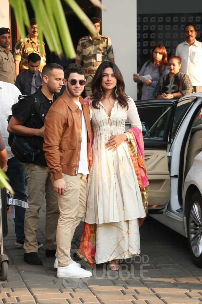 priyanka nick wedding jodhpur airport families November 29