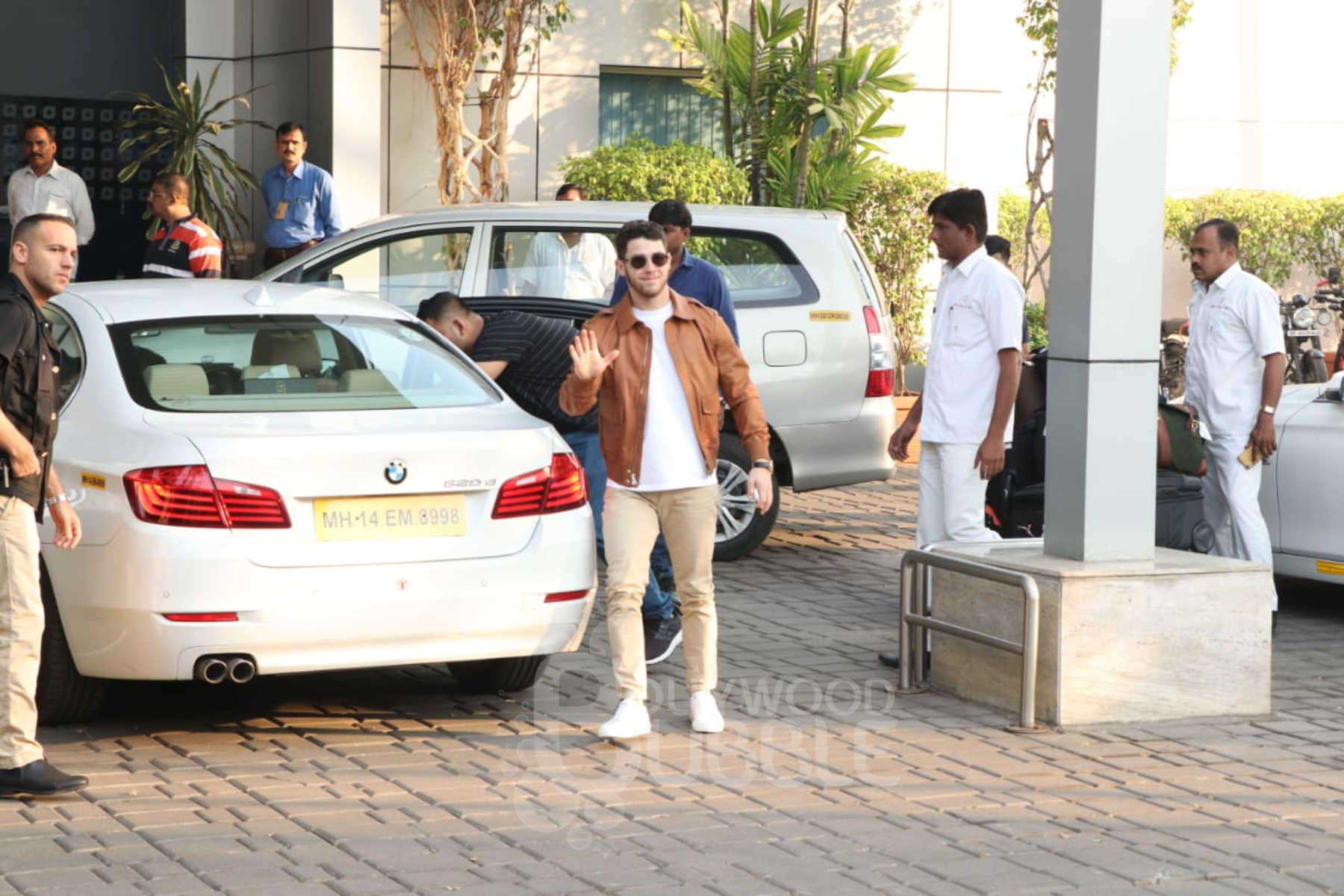 priyanka nick wedding jodhpur airport families November 29