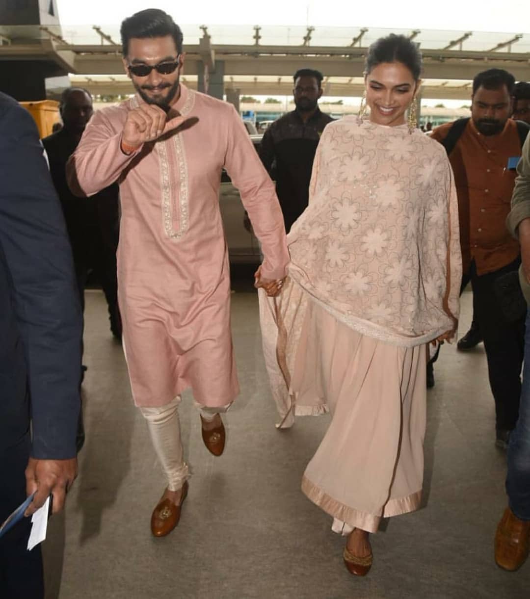 Deepika Ranveer Spotted at Bengaluru Airport