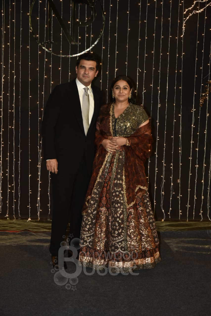 bollywood stars Priyanka Nick wedding reception Mumbai