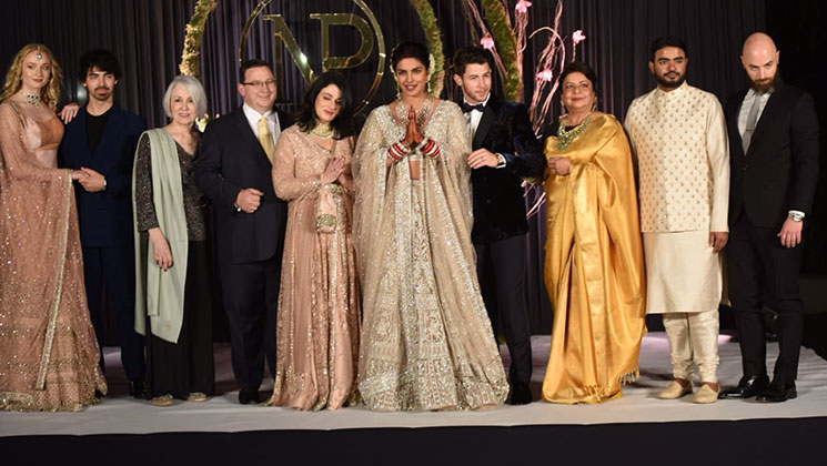Priyanka Nick Delhi reception family pic