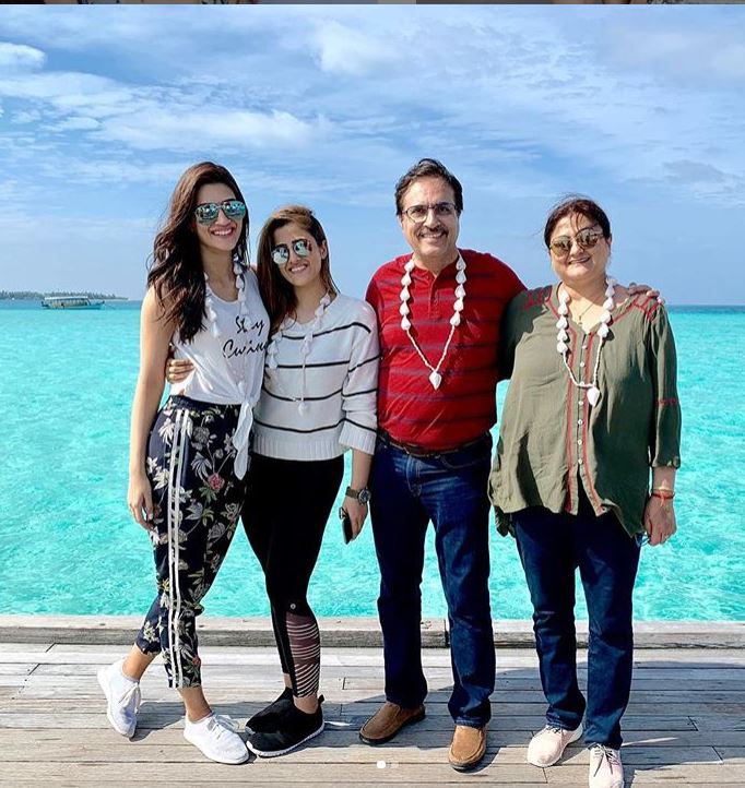 Kriti Sanon Nupur Sanon Maldives Vacations
