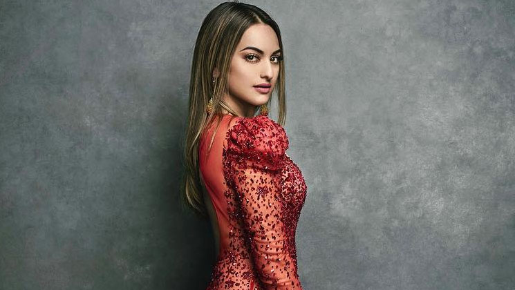 Sonakshi Sinha's cross bust dress is the hottest quarantine party outfit |  The Times of India