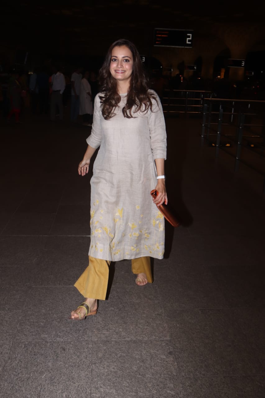 Kurti - Styling Tips to Pick Up From Bollywood Actresses - India CSR