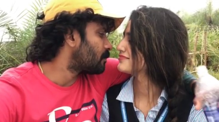 Priya prakash clearance funny video