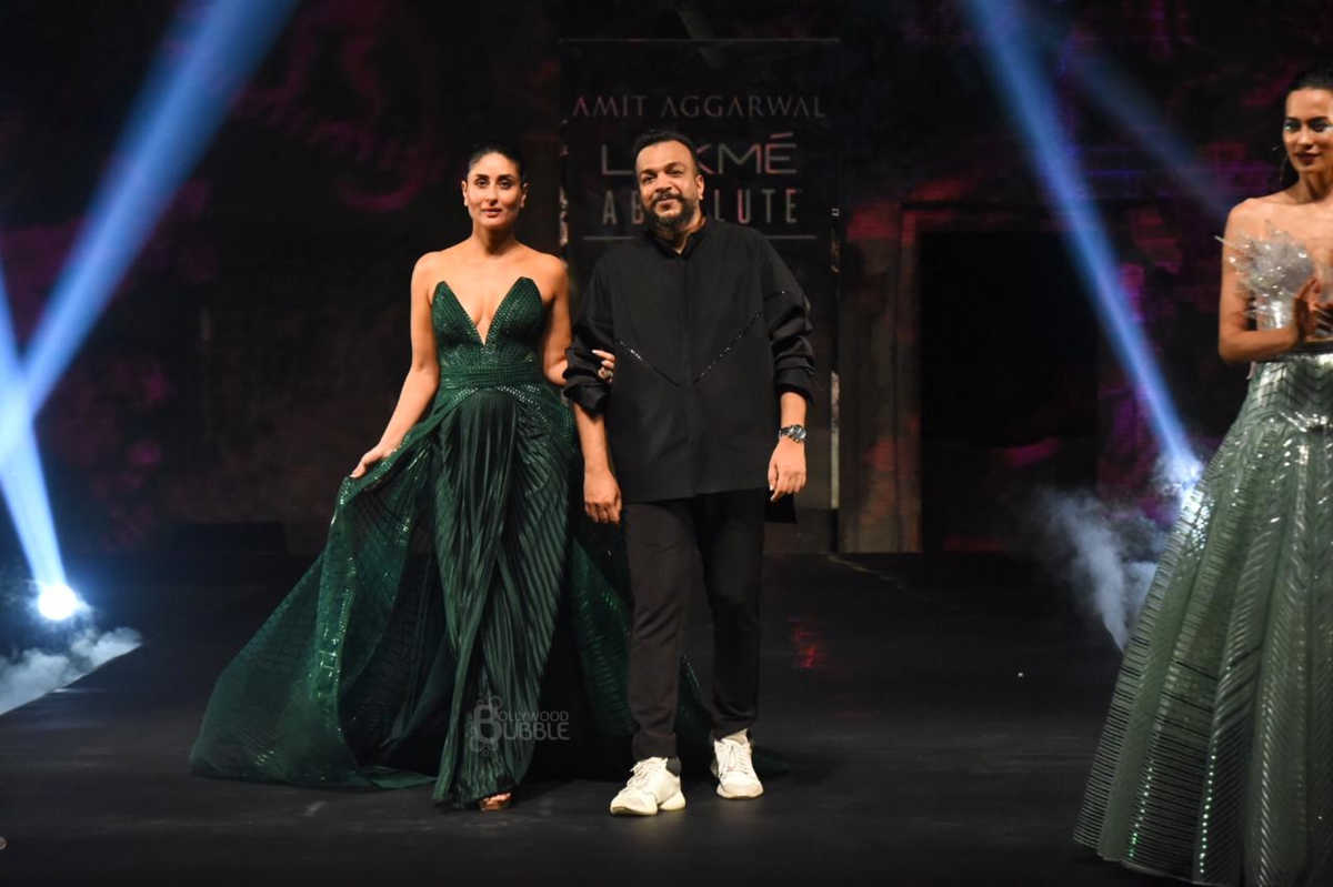 Kareena Kapoor Lakme Fashion Week 2020