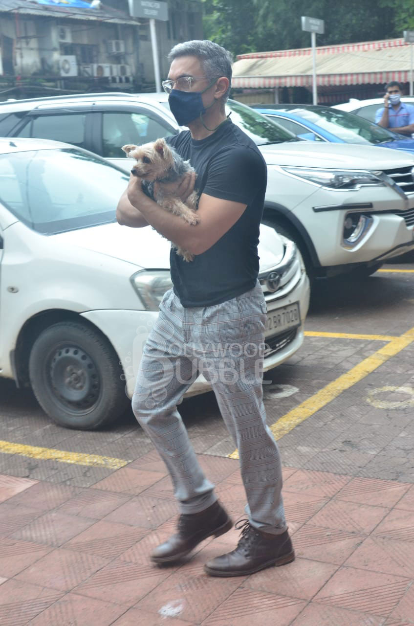 Aamir Khan with pet