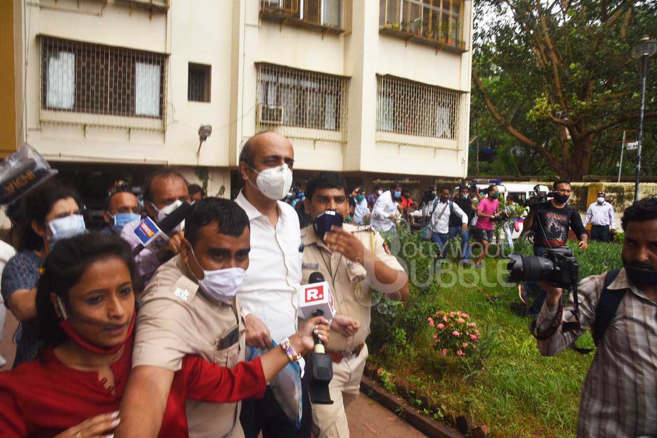 Mumbai Police takes Rhea Chakraborty's father