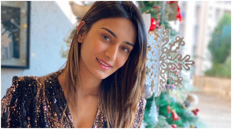 Kasautii Zindagii Kay star Erica Fernandes gets groovy with her family