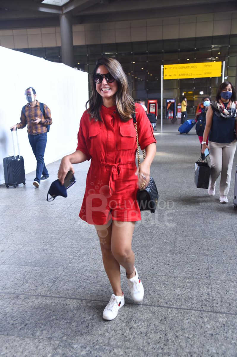Hina Khan, Hina Khan pics, Hina Khan airport look, Hina Khan style
