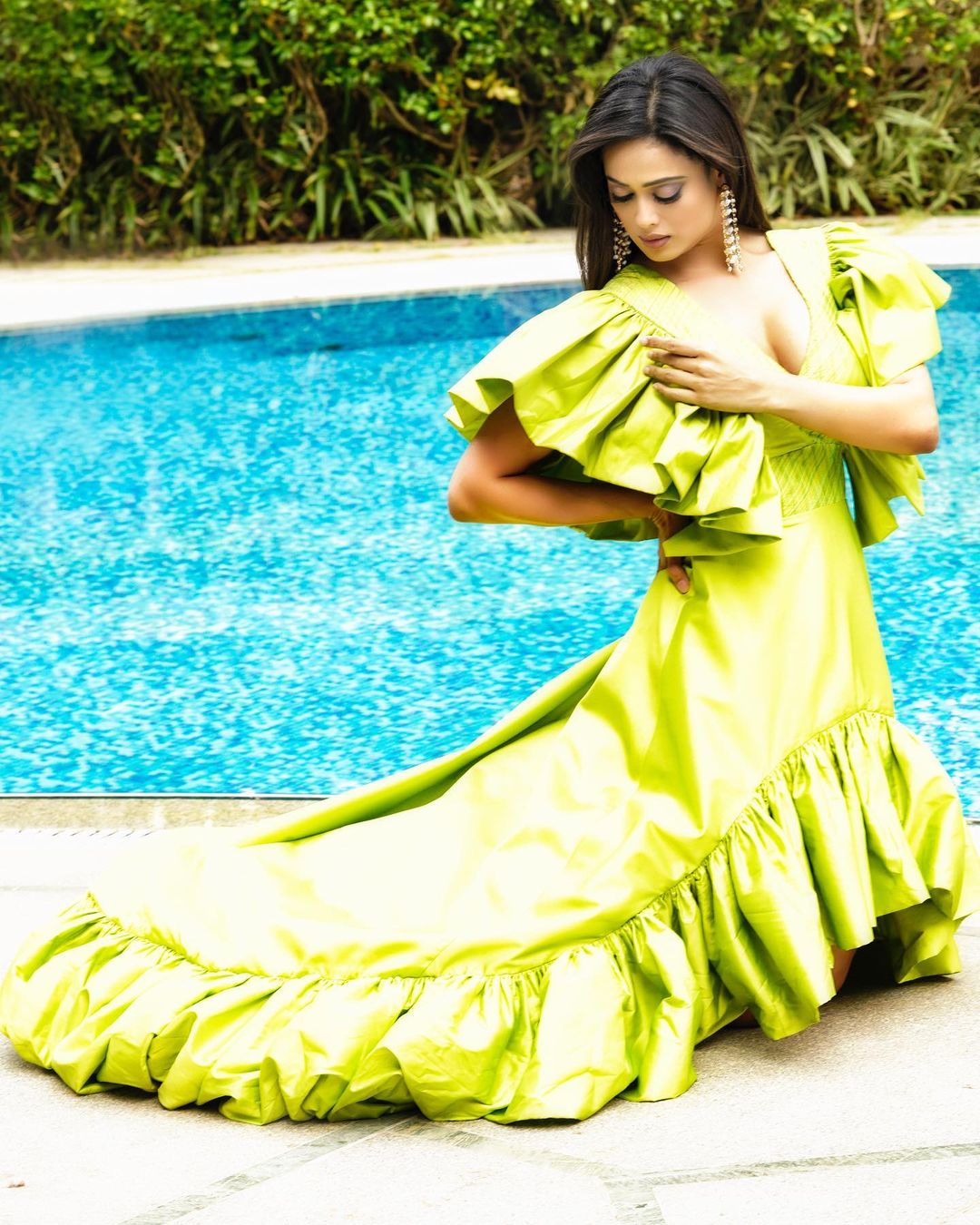 Shweta Tiwari green dress, Shweta Tiwari butterfly, Shweta Tiwari summer fashion, Shweta Tiwari style, Shweta Tiwari butterfly dress,