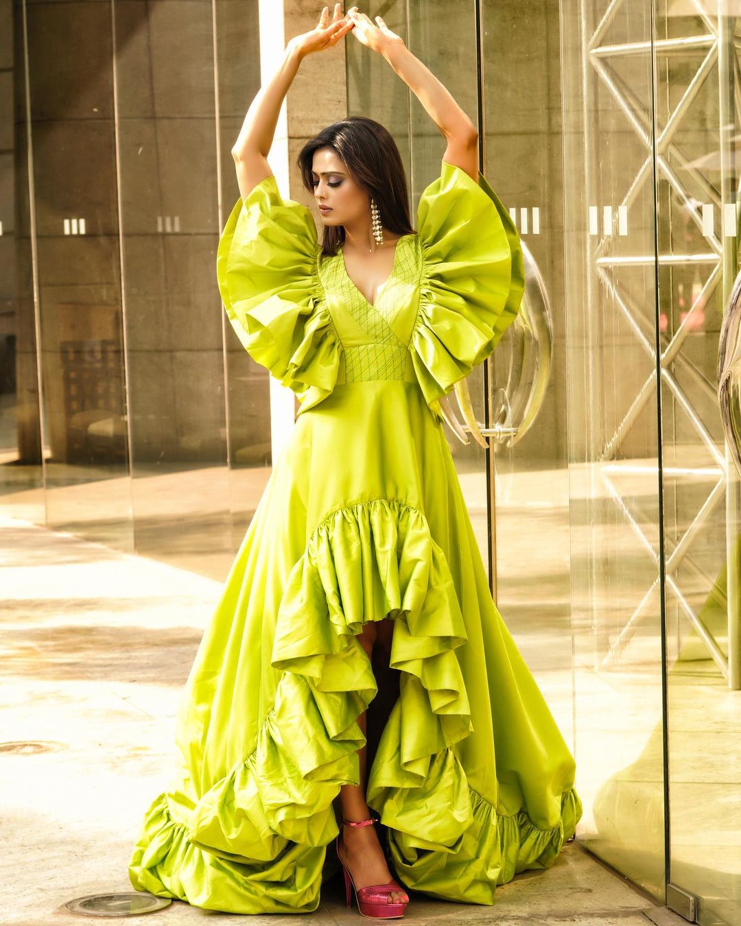 Shweta Tiwari green dress, Shweta Tiwari butterfly, Shweta Tiwari summer fashion, Shweta Tiwari style, Shweta Tiwari butterfly dress,