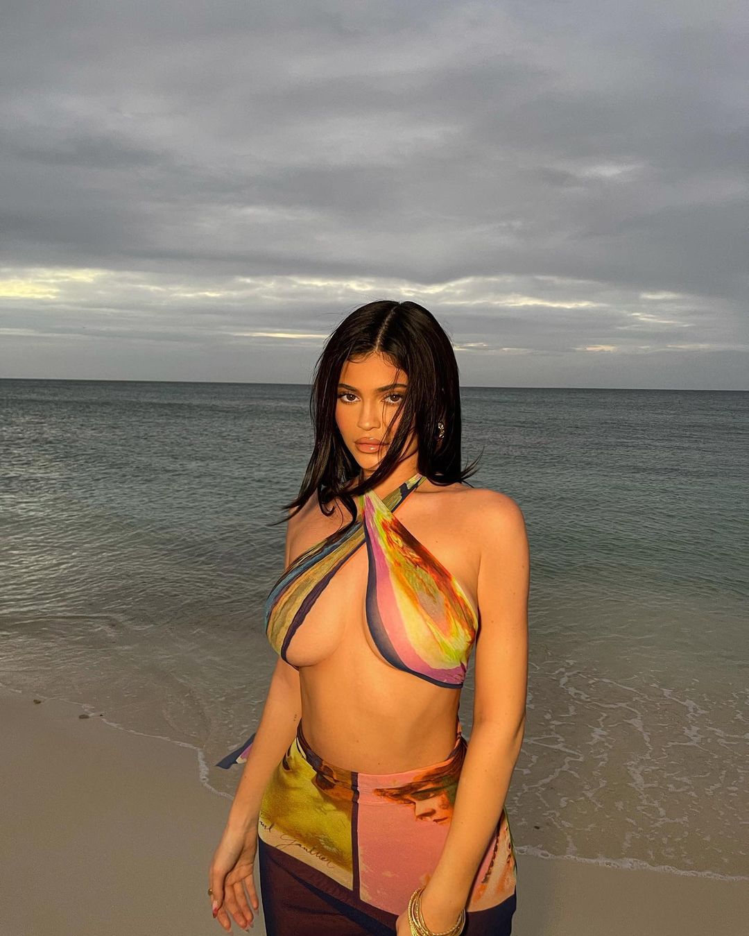 kylie jenner, Keeping Up with the Kardashians, KUWTK, Kylie Jenner instagram, kylie jenner figure