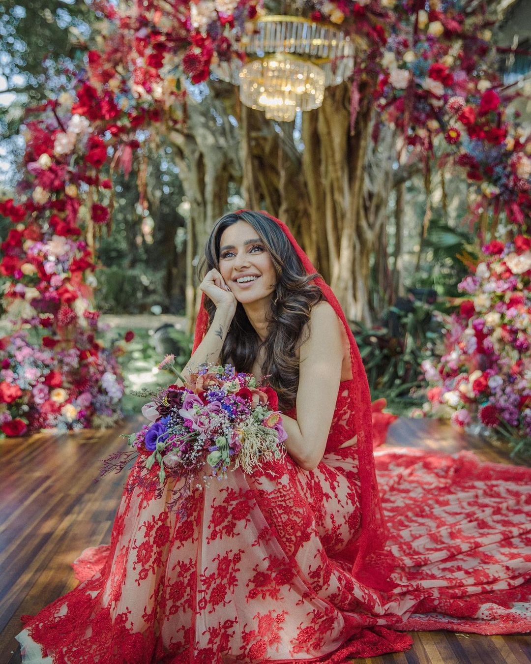 Farhan Akhtar, Shibani Dandekar wedding, Shibani Dandekar wedding gown