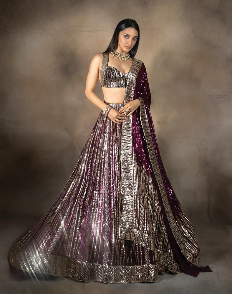 Manish Malhotra Stylish Crop Tops Skirts Lehenga Collection 2023 | Lehenga  designs, Pink lehenga, Designer bridal lehenga choli