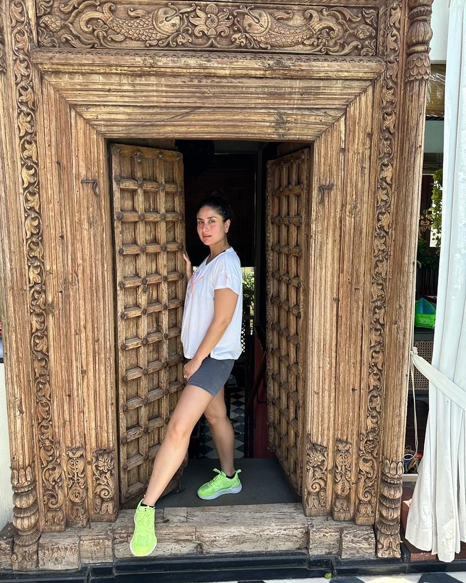 INSIDE Kareena Kapoor Khan's Walk-In Closet That Gives A Glimpse