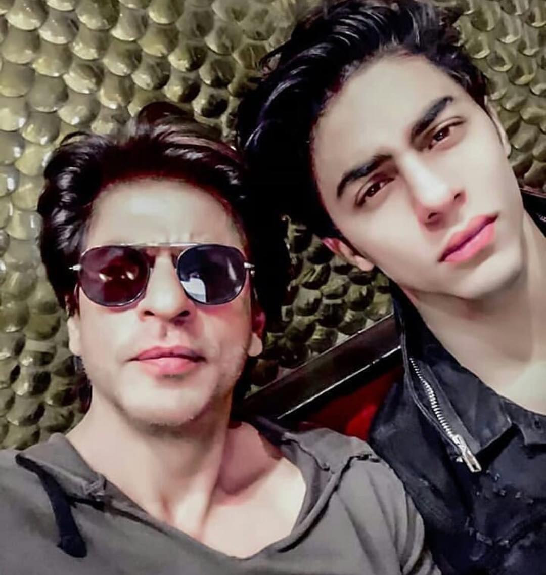 Shah-Rukh-Khan-and-son-Aryan-Khan