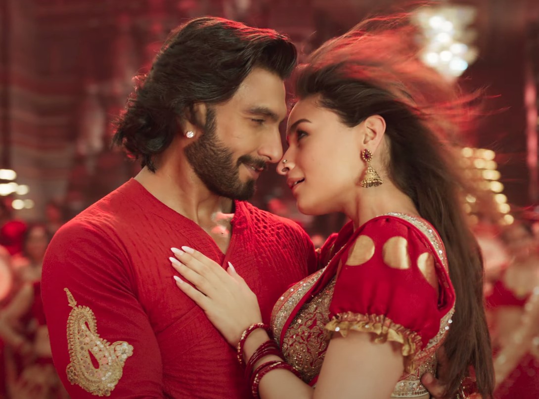 Alia-Ranveer twin look 4