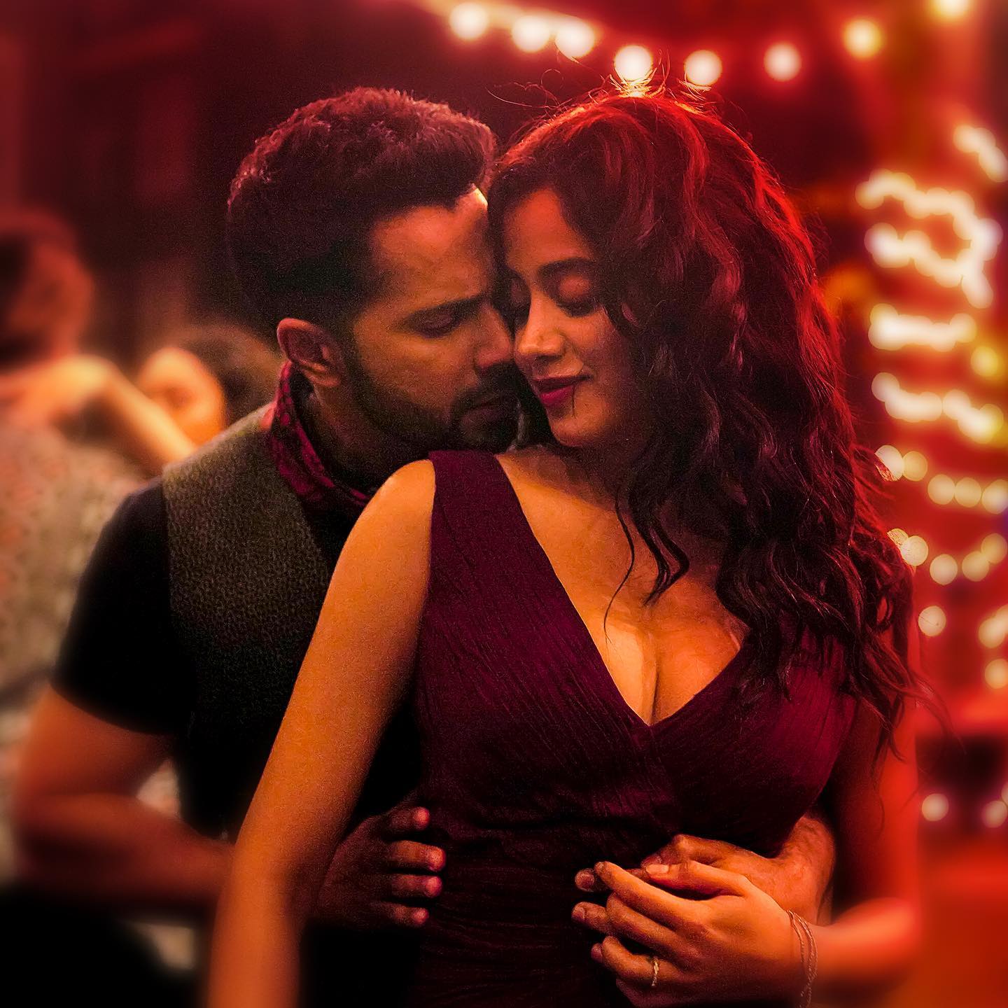 Janhvi Kapoor and Varun Dhawan in Bawaal