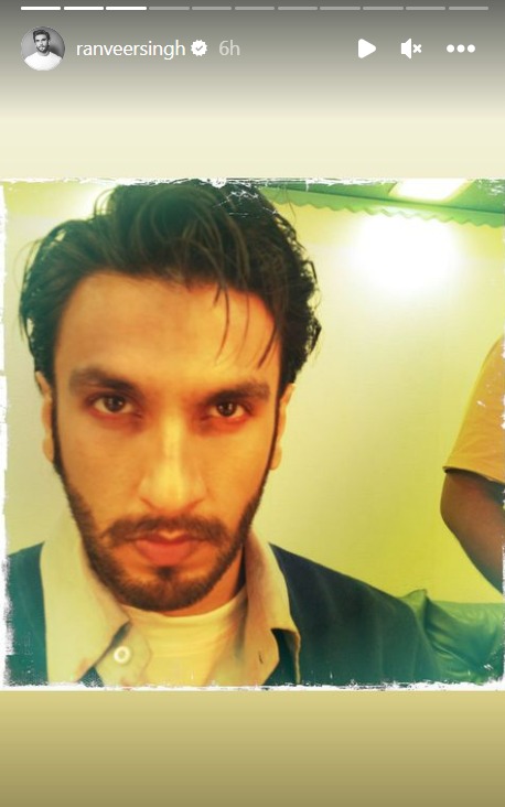 Ranveer-Singh-drops-a-selfie-from-Lootera-sets