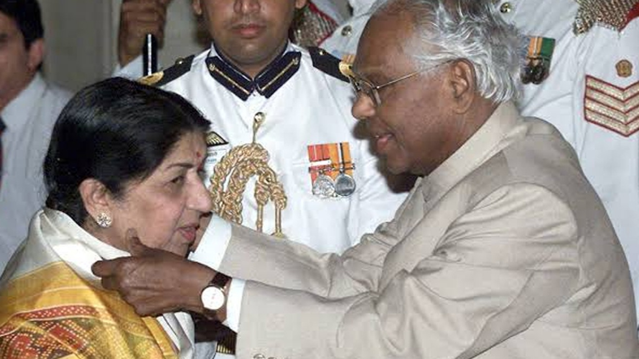 Lata Mangeshkar receiving Bharat Ratna