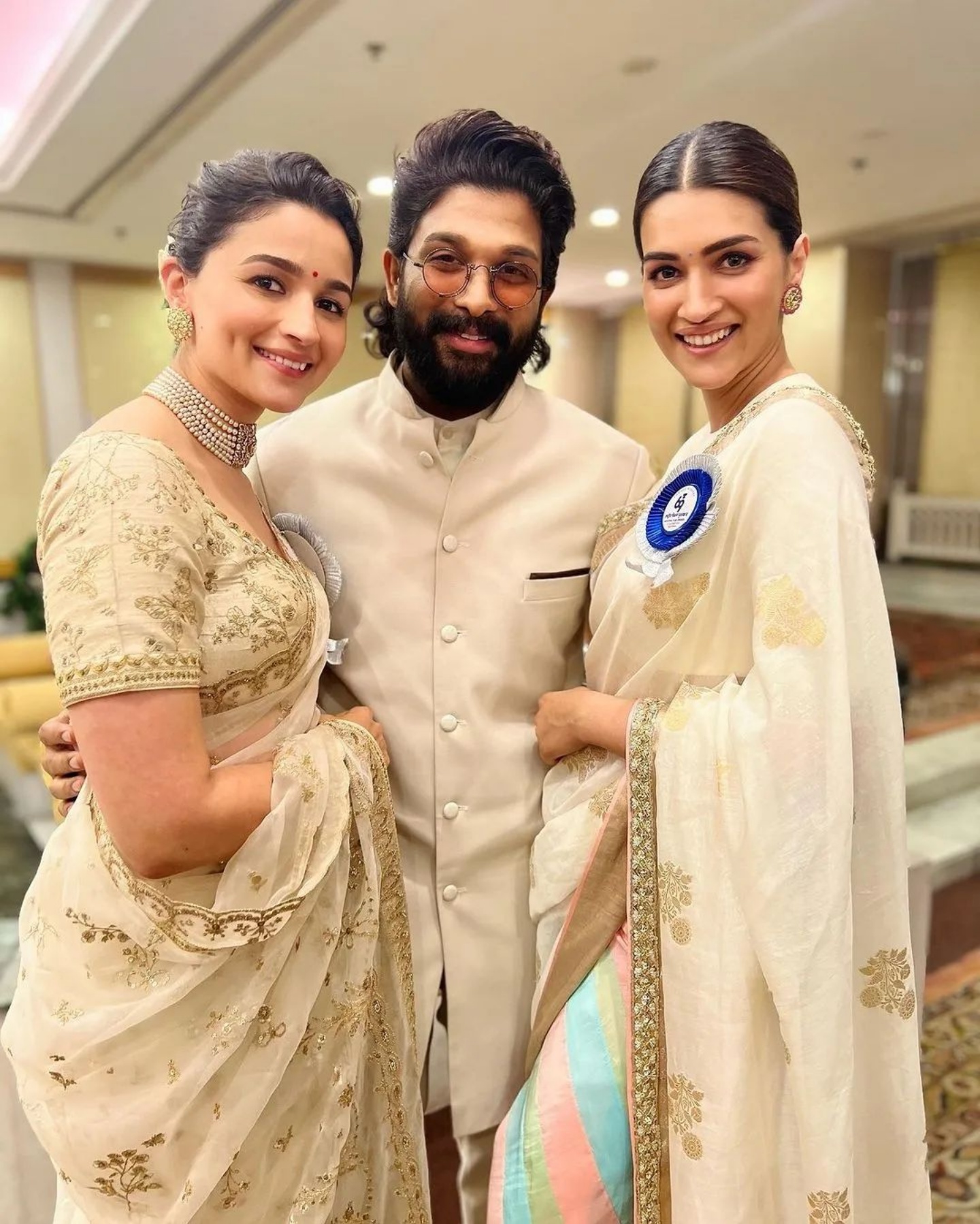 Allu Arjun poses with Kriti Sanon and Alia Bhatt
