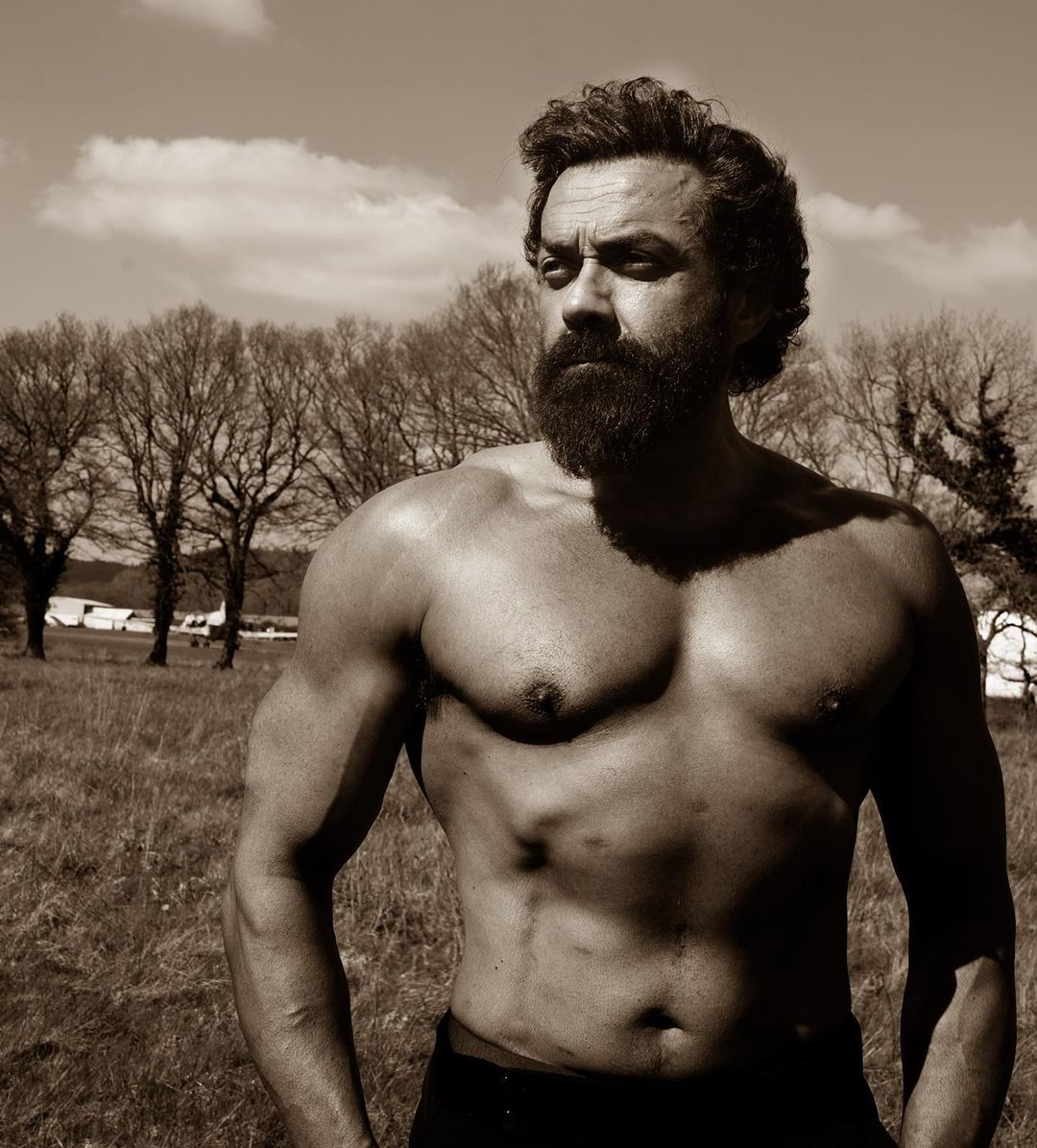 Bobby Deol drops a shirtless pic