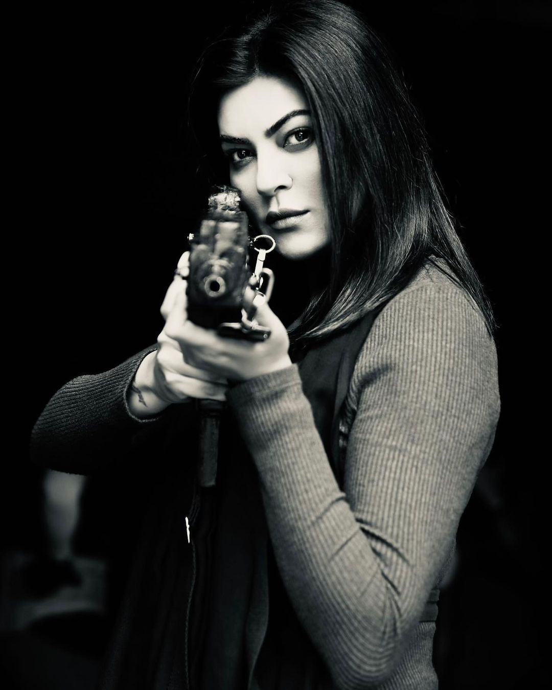 Sushmita-Sen-as-Aarya