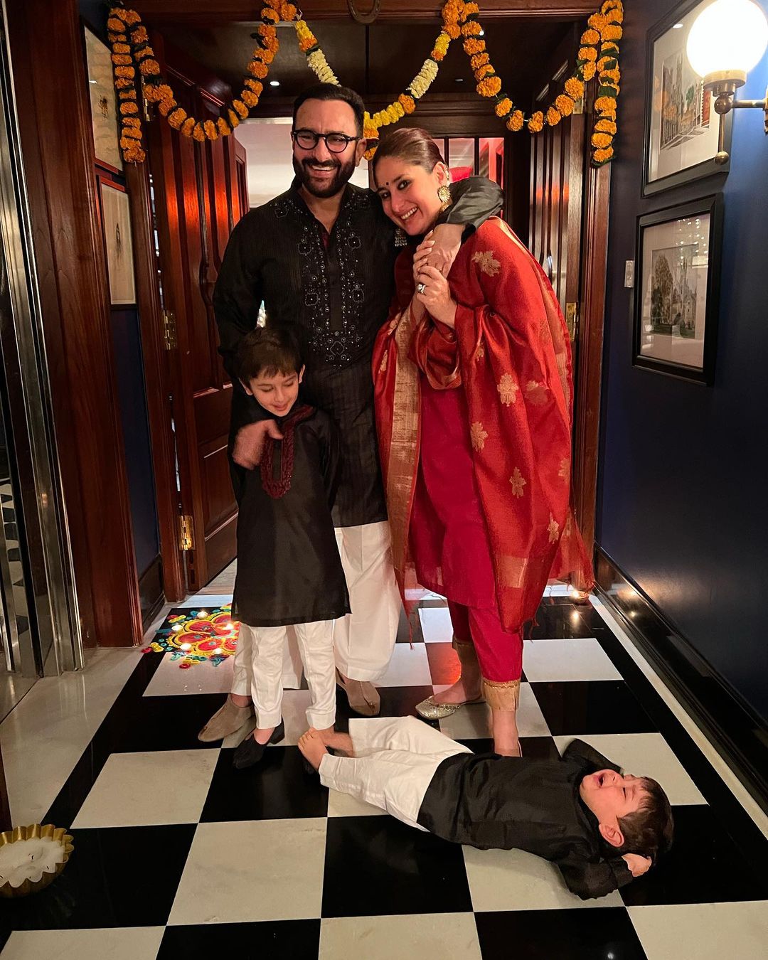 Kareena Kapoor Khan and Saif Ali Khan with kids
