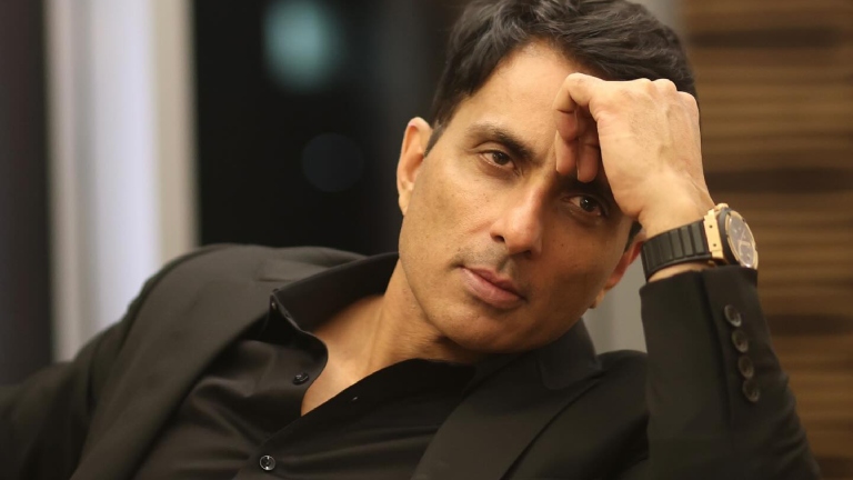 sonu sood, sonu sood whatsapp, sonu sood whatsapp restored, sonu sood philanthropy