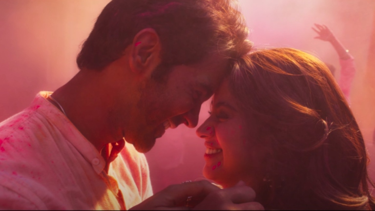 Janhvi Kapoor-Rajkummar Rao playing Holi in Mr & Mrs Mahi scene