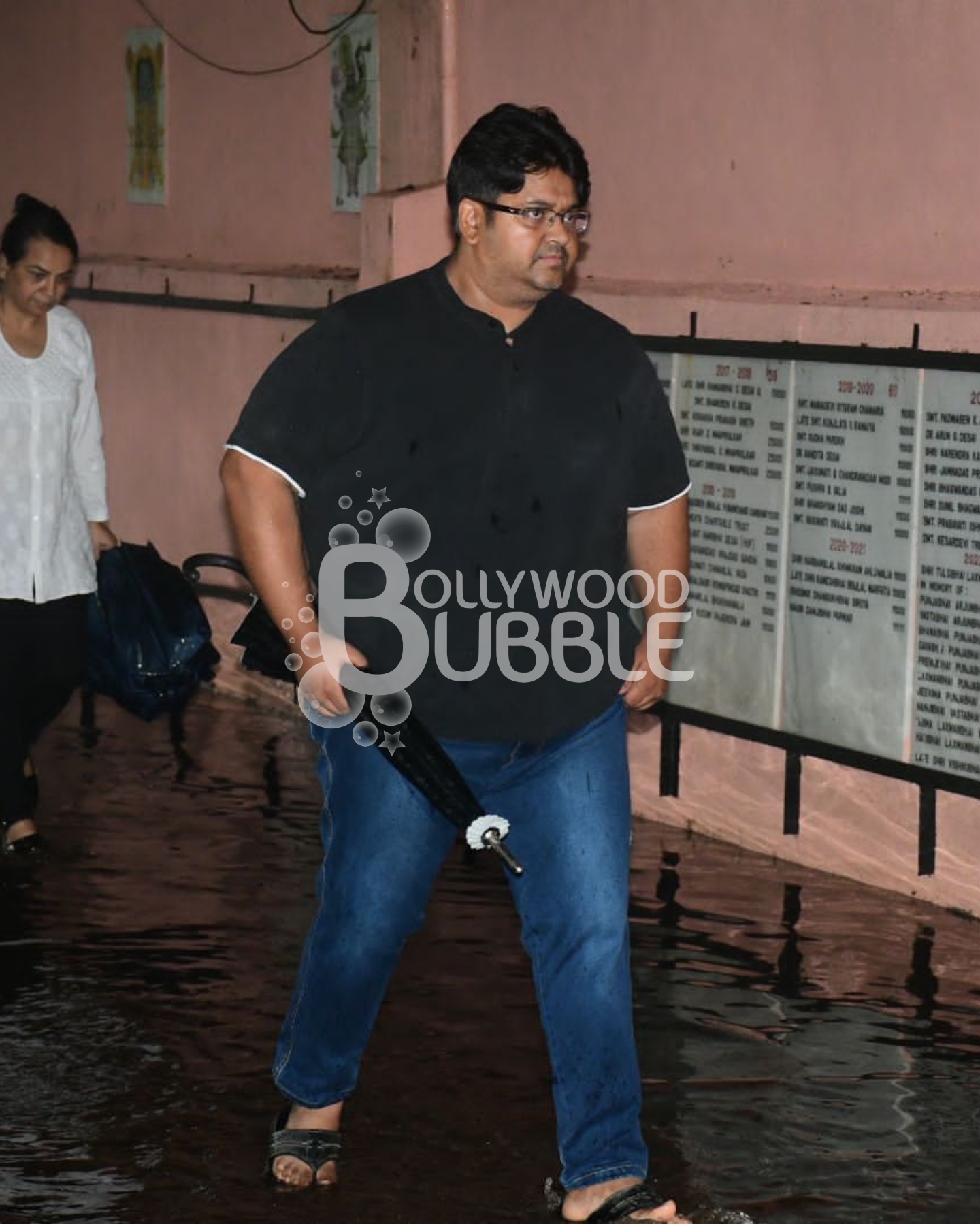 Milap Milan Zaveri at Tishaa Kumar’s funeral