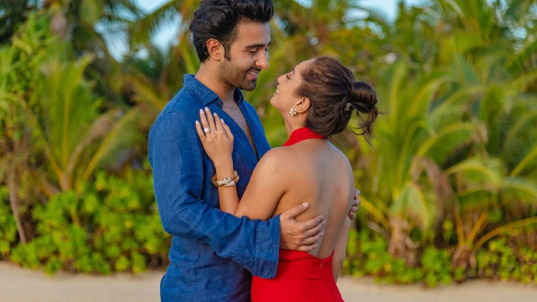 aadar jain, alekha advani, aadar jain girlfriend