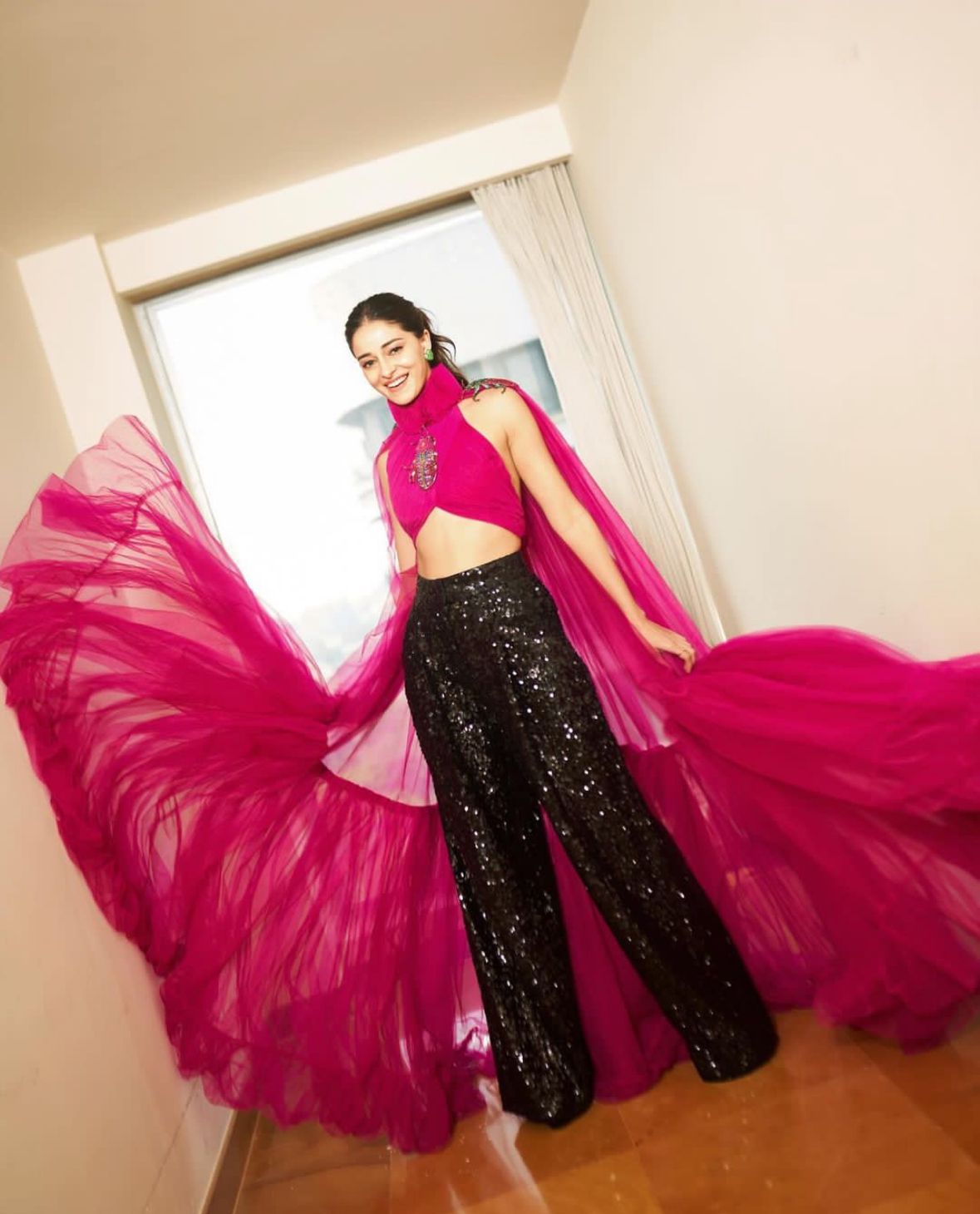 Ananya Panday looks amazeballs in this red carpet outfit